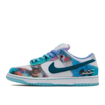 SB Dunk Low Futura Labs