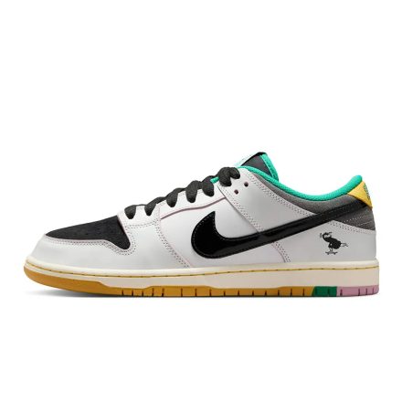 SB Dunk Low CSEF